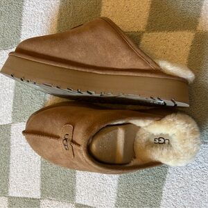 NEW UGG Discoquette Slipper in Chestnut